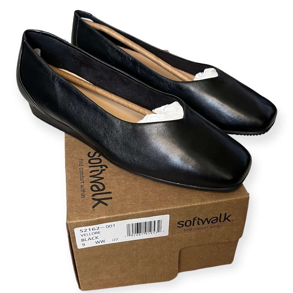 Softwalk Womens Vellore Flats Black Leather